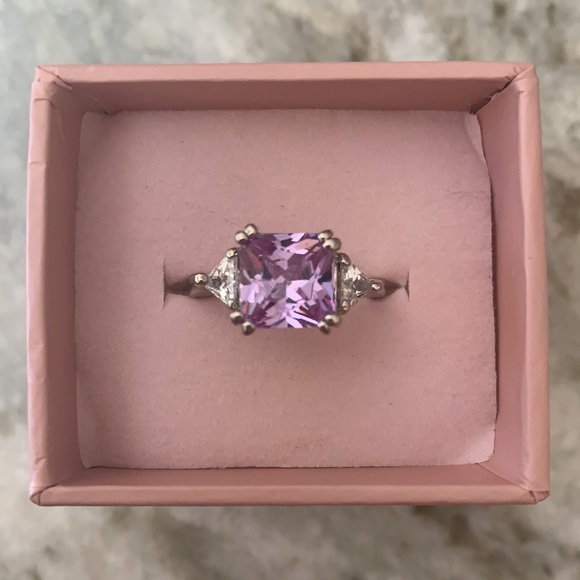 🦋Light purple cubic zirconia ring - Picture 10 of 11